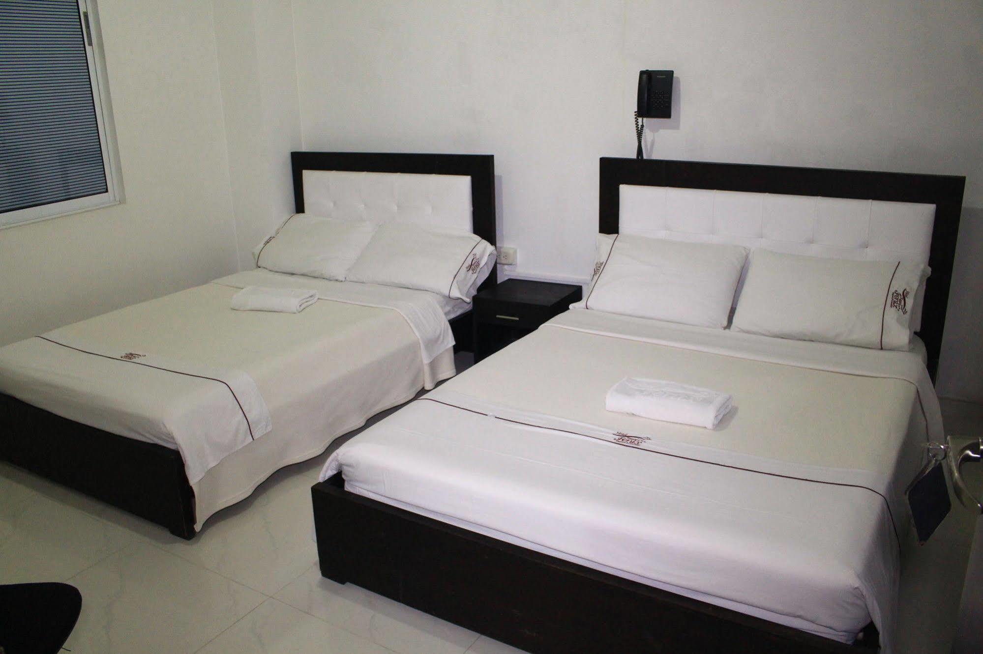 Hotel Royal Fenix Yopal Exterior photo