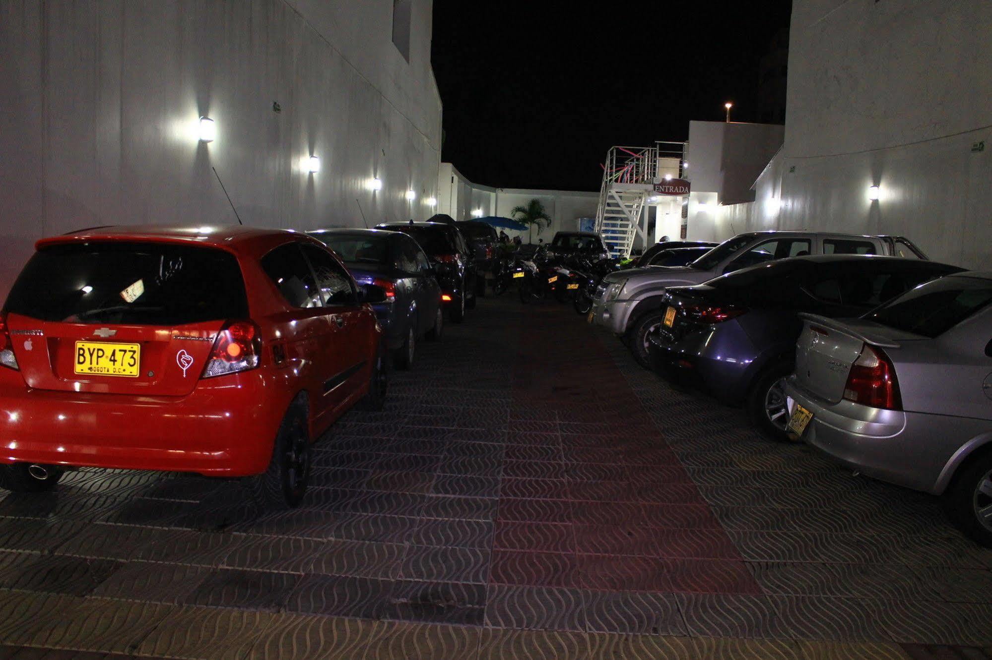 Hotel Royal Fenix Yopal Exterior photo